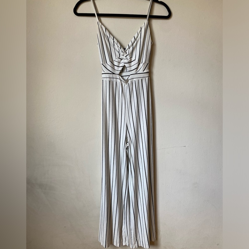 jumpsuit with key hole detail